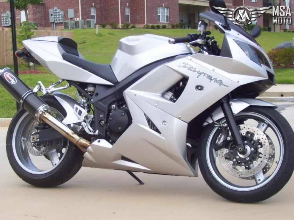 Triumph Daytona 650