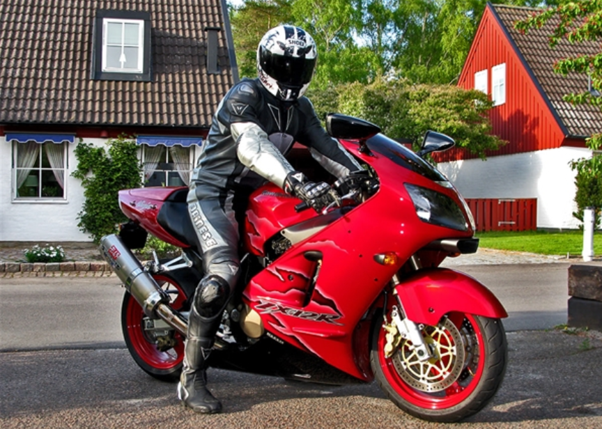 Kawasaki Ninja ZX 12r